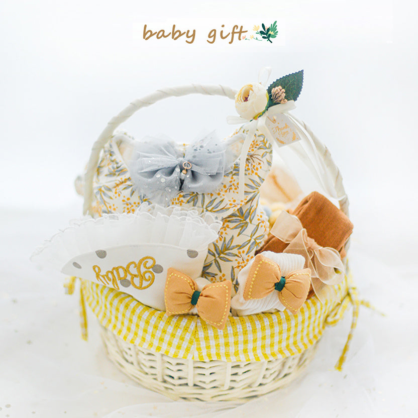 Four Seasons Baby Girl Gift Box – Premium Newborn Clothing Set (12–18 Months Max