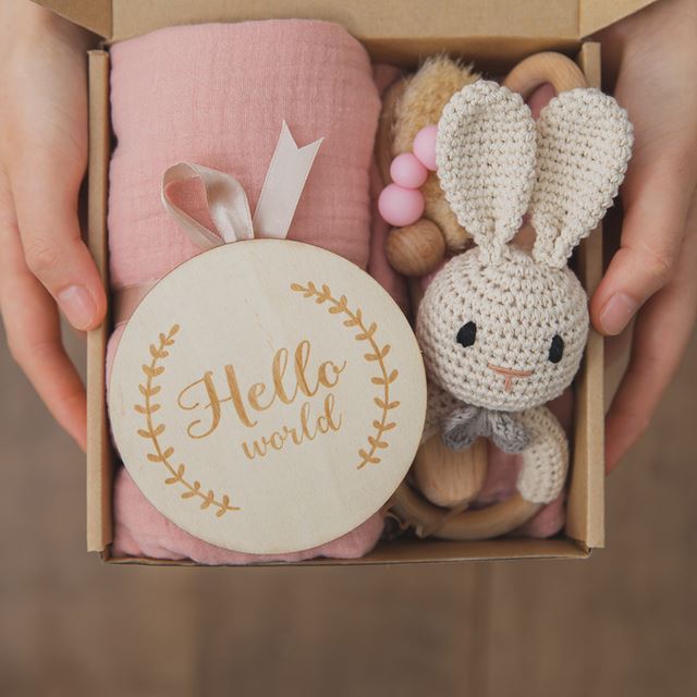 Newborn Baby Bath Gift Set – Double-Sided Bamboo Fiber Towel & Toy Box